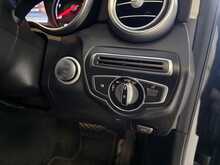 Mercedes-Benz C Class 2.1 C250d Sport (Premium Plus) Saloon 4dr Diesel 7 Saloon 2.1 Automatic Diesel 