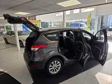 Ford Kuga 2.0 TDCi Titanium SUV 5dr Diesel Manual 2WD Euro 6 (s/s) (150 ps) 