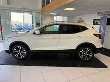 Nissan Qashqai 1.2 DIG-T N-Connecta SUV 5dr Petrol Manual Euro 6 (s/s) (115 ps) 