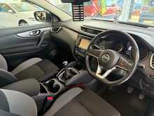 Nissan Qashqai 1.2 DIG-T N-Connecta SUV 5dr Petrol Manual Euro 6 (s/s) (115 ps) 