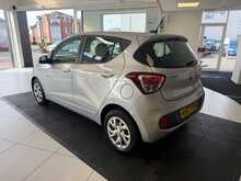 Hyundai i10 1.2 SE Hatchback 5dr Petrol Auto Euro 6 (87 ps) 