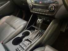 Hyundai TUCSON 2.0 CRDi Premium SUV 5dr Diesel Auto 4WD Euro 6 (136 ps) 