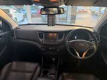 Hyundai TUCSON 2.0 CRDi Premium SUV 5dr Diesel Auto 4WD Euro 6 (136 ps) 