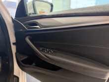 BMW 5 Series 2.0 520d M Sport Saloon 4dr Diesel Auto Euro 6 (s/s) (190 ps) 