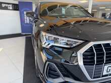 Audi Q3 1.5 TFSI CoD 35 S line SUV 5dr Petrol S Tronic Euro 6 (s/s) (150 ps) 