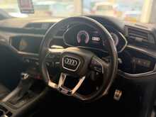 Audi Q3 1.5 TFSI CoD 35 S line SUV 5dr Petrol S Tronic Euro 6 (s/s) (150 ps) 