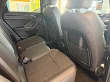 Audi Q3 1.5 TFSI CoD 35 S line SUV 5dr Petrol S Tronic Euro 6 (s/s) (150 ps) 
