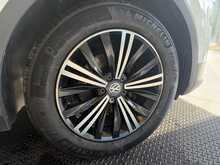 Volkswagen Tiguan 2.0 TDI SE Navigation SUV 5dr Diesel Manual Euro 6 (s/s) (150 ps) 