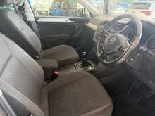 Volkswagen Tiguan 2.0 TDI SE Navigation SUV 5dr Diesel Manual Euro 6 (s/s) (150 ps) 