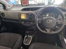 Toyota Yaris 1.5 VVT-h Icon Tech Hatchback 5dr Petrol Hybrid E-CVT Euro 6 (s/s) (100 ps) 