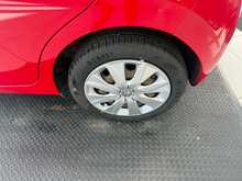 Peugeot 108 1.0 VTi Active Hatchback 5dr Petrol Manual Euro 5 Euro 5 (68 ps) 