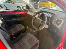 Peugeot 108 1.0 VTi Active Hatchback 5dr Petrol Manual Euro 5 Euro 5 (68 ps) 