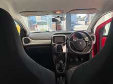 Peugeot 108 1.0 VTi Active Hatchback 5dr Petrol Manual Euro 5 Euro 5 (68 ps) 