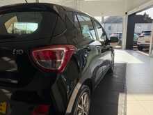 Hyundai i10 1.2 Premium Hatchback 5dr Petrol Auto Euro 6 (87 ps) 
