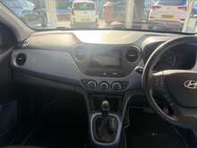 Hyundai i10 1.2 Premium Hatchback 5dr Petrol Auto Euro 6 (87 ps) 
