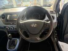 Hyundai i10 1.2 Premium Hatchback 5dr Petrol Auto Euro 6 (87 ps) 