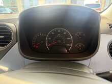 Hyundai i10 1.2 Premium Hatchback 5dr Petrol Auto Euro 6 (87 ps) 