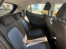 Hyundai i10 1.2 Premium Hatchback 5dr Petrol Auto Euro 6 (87 ps) 