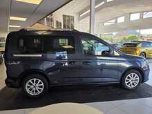 Ford Tourneo Connect 2.0 EcoBlue Titanium MPV 5dr Diesel DCT Euro 6 (s/s) (122 ps) 