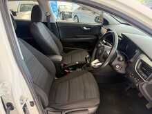 Kia Stonic 1.0 T-GDi 2 SUV 5dr Petrol Manual Euro 6 (s/s) (99 bhp) 