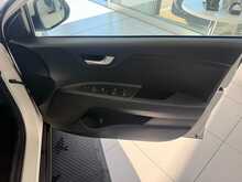 Kia Stonic 1.0 T-GDi 2 SUV 5dr Petrol Manual Euro 6 (s/s) (99 bhp) 