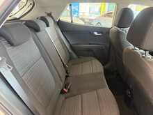 Kia Stonic 1.0 T-GDi 2 SUV 5dr Petrol Manual Euro 6 (s/s) (99 bhp) 
