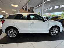 Audi Q2 1.0 TFSI 30 S line SUV 5dr Petrol Manual Euro 6 (s/s) (116 ps) 
