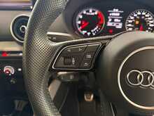 Audi Q2 1.0 TFSI 30 S line SUV 5dr Petrol Manual Euro 6 (s/s) (116 ps) 