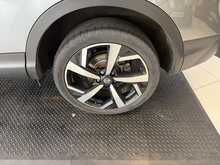 Nissan Qashqai 1.3 DIG-T Tekna SUV 5dr Petrol Manual Euro 6 (s/s) (140 ps) 