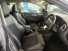 Nissan Qashqai 1.3 DIG-T Tekna SUV 5dr Petrol Manual Euro 6 (s/s) (140 ps) 