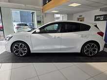 Ford Focus 1.0T EcoBoost ST-Line X Hatchback 5dr Petrol Auto Euro 6 (s/s) (125 ps) 