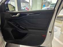 Ford Focus 1.0T EcoBoost ST-Line X Hatchback 5dr Petrol Auto Euro 6 (s/s) (125 ps) 