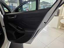 Ford Focus 1.0T EcoBoost ST-Line X Hatchback 5dr Petrol Auto Euro 6 (s/s) (125 ps) 