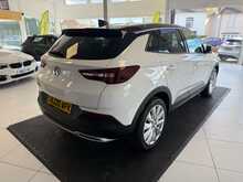 Vauxhall Grandland X 1.2 Turbo Elite Nav SUV 5dr Petrol Auto 8Spd Euro 6 (s/s) (130 ps) 