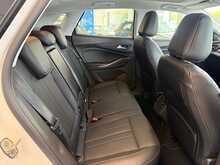 Vauxhall Grandland X 1.2 Turbo Elite Nav SUV 5dr Petrol Auto 8Spd Euro 6 (s/s) (130 ps) 