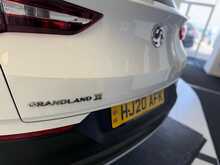 Vauxhall Grandland X 1.2 Turbo Elite Nav SUV 5dr Petrol Auto 8Spd Euro 6 (s/s) (130 ps) 