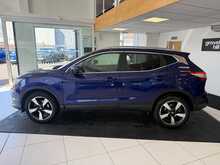 Nissan Qashqai 1.6 dCi N-Connecta SUV 5dr Diesel XTRON 2WD Euro 6 (s/s) (130 ps) 