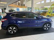 Nissan Qashqai 1.6 dCi N-Connecta SUV 5dr Diesel XTRON 2WD Euro 6 (s/s) (130 ps) 