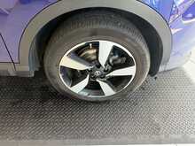 Nissan Qashqai 1.6 dCi N-Connecta SUV 5dr Diesel XTRON 2WD Euro 6 (s/s) (130 ps) 
