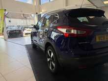 Nissan Qashqai 1.6 dCi N-Connecta SUV 5dr Diesel XTRON 2WD Euro 6 (s/s) (130 ps) 