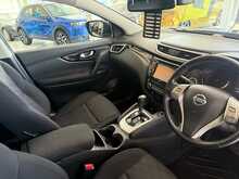 Nissan Qashqai 1.6 dCi N-Connecta SUV 5dr Diesel XTRON 2WD Euro 6 (s/s) (130 ps) 