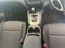 Nissan Qashqai 1.6 dCi N-Connecta SUV 5dr Diesel XTRON 2WD Euro 6 (s/s) (130 ps) 