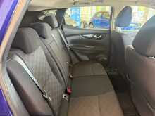 Nissan Qashqai 1.6 dCi N-Connecta SUV 5dr Diesel XTRON 2WD Euro 6 (s/s) (130 ps) 
