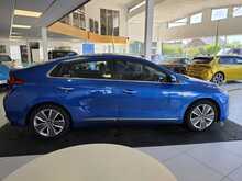 Hyundai IONIQ 1.6 h-GDi Premium SE Hatchback 5dr Petrol Hybrid DCT Euro 6 (s/s) (141 ps) 