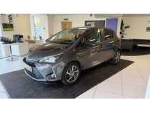 Toyota Yaris 1.5 VVT-h Y20 Bi-tone Hatchback 5dr Petrol Hybrid E-CVT Euro 6 (s/s) (100 ps) 