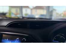 Toyota Yaris 1.5 VVT-h Y20 Bi-tone Hatchback 5dr Petrol Hybrid E-CVT Euro 6 (s/s) (100 ps) 