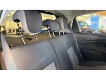 Toyota Yaris 1.5 VVT-h Y20 Bi-tone Hatchback 5dr Petrol Hybrid E-CVT Euro 6 (s/s) (100 ps) 