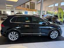 Volkswagen Tiguan TDI R-Line SUV 2.0 Automatic Diesel 
