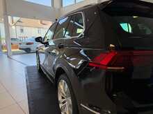 Volkswagen Tiguan TDI R-Line SUV 2.0 Automatic Diesel 