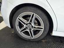Mercedes-Benz A Class 2.0 A220d AMG Line Hatchback 5dr Diesel 8G-DCT Euro 6 (s/s) (190 ps) 